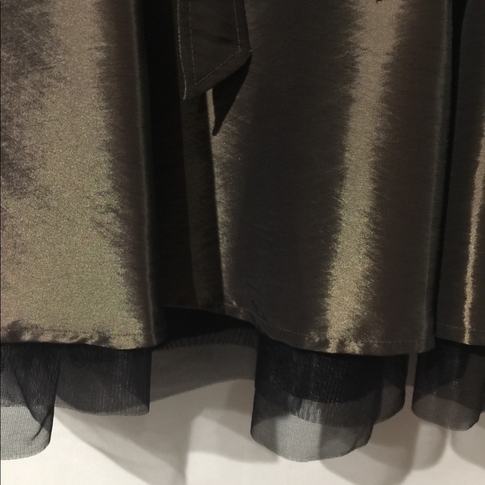 Bisou Bisou 🌷Olive green satin flare skirt Sz 4 - Picture 4 of 8